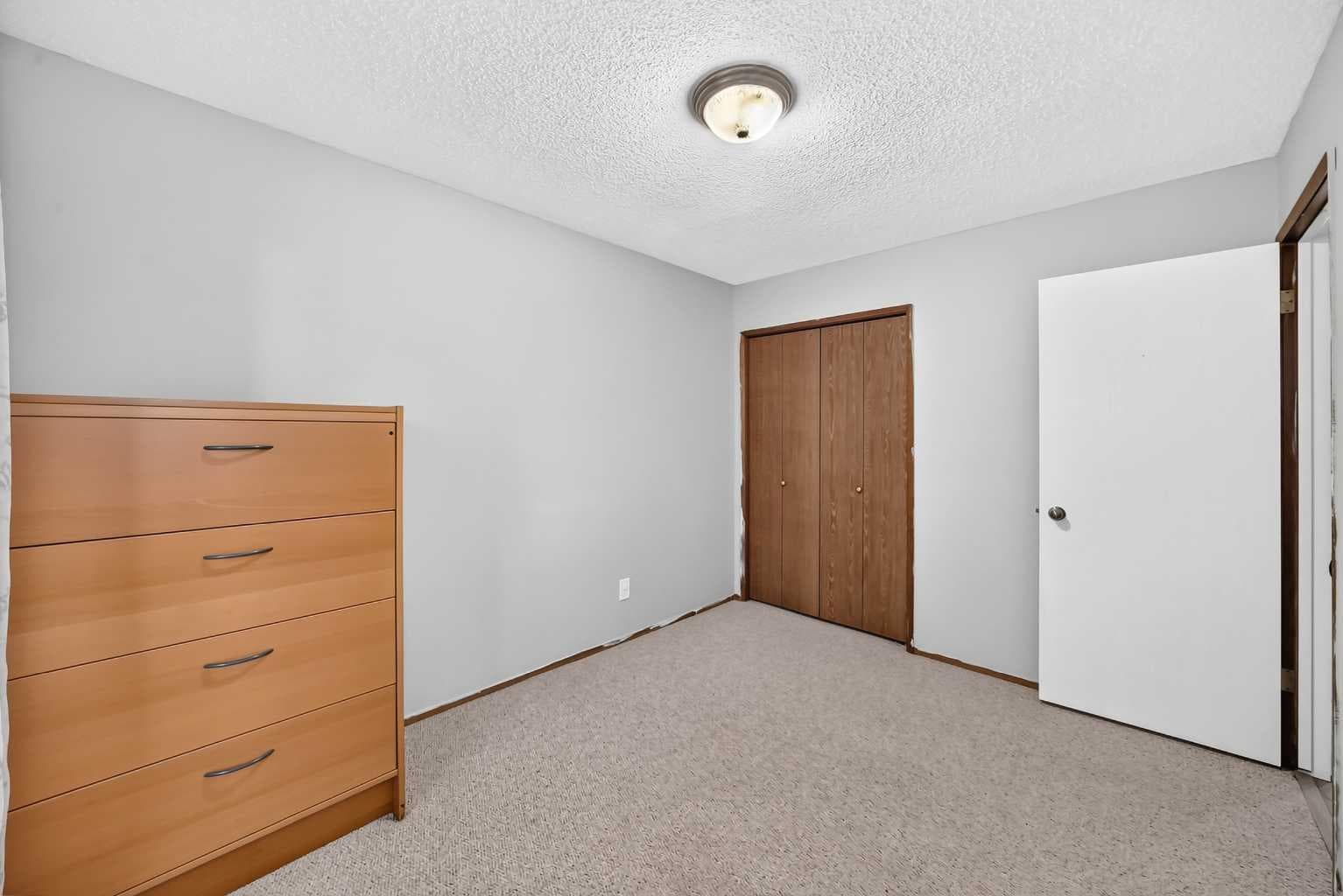 300 Marquis Place SE