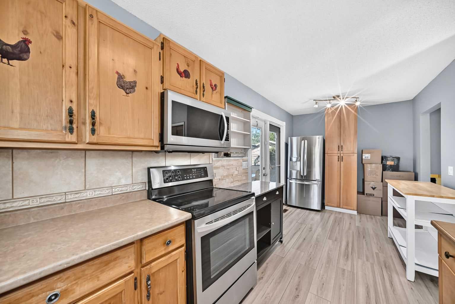300 Marquis Place SE