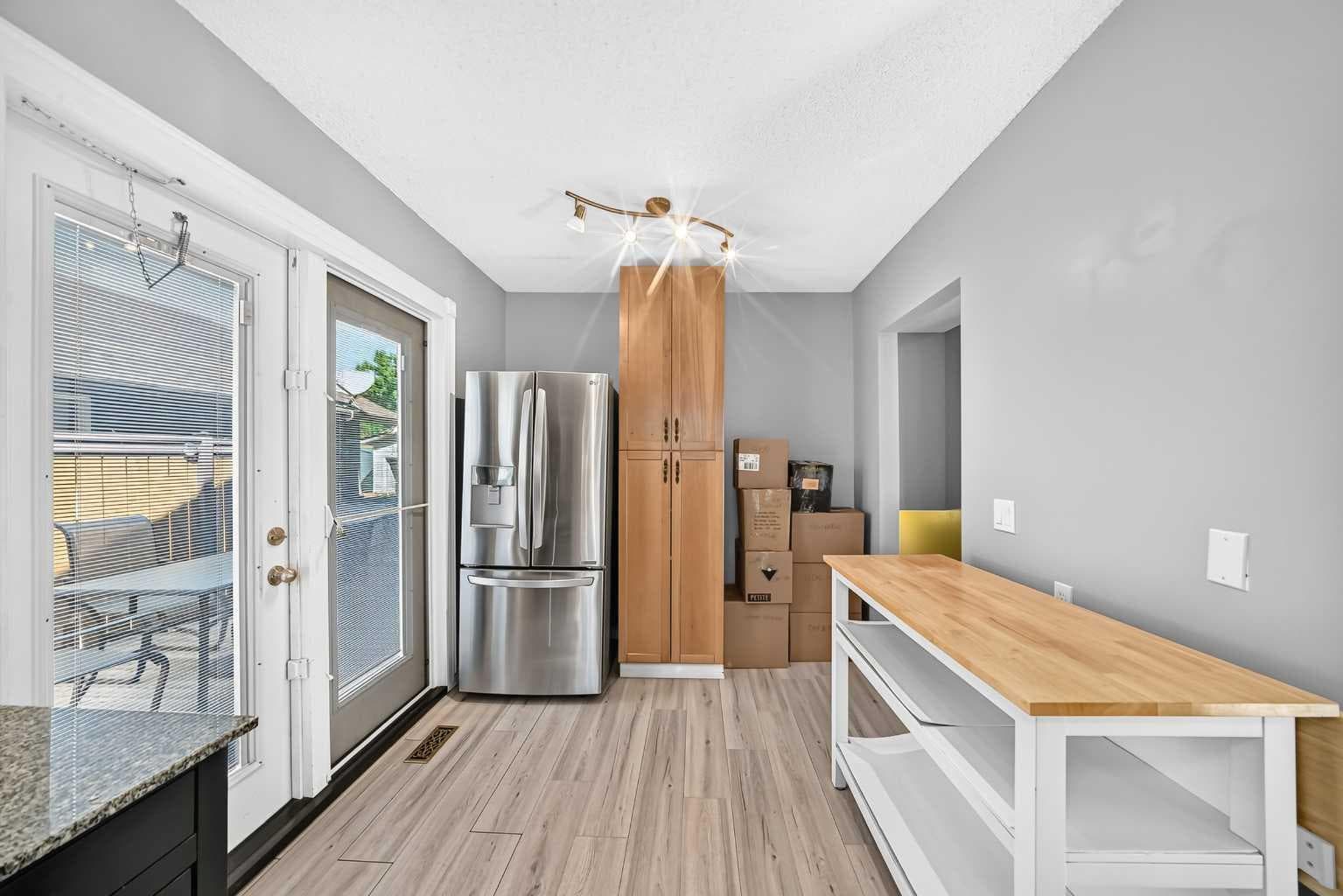 300 Marquis Place SE