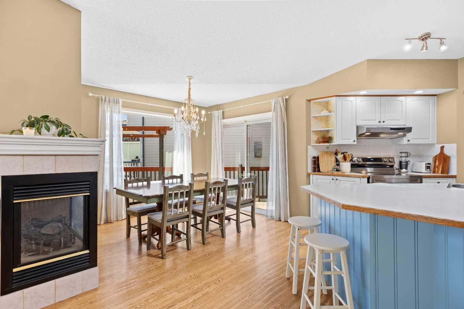 315 Rocky Ridge Bay NW