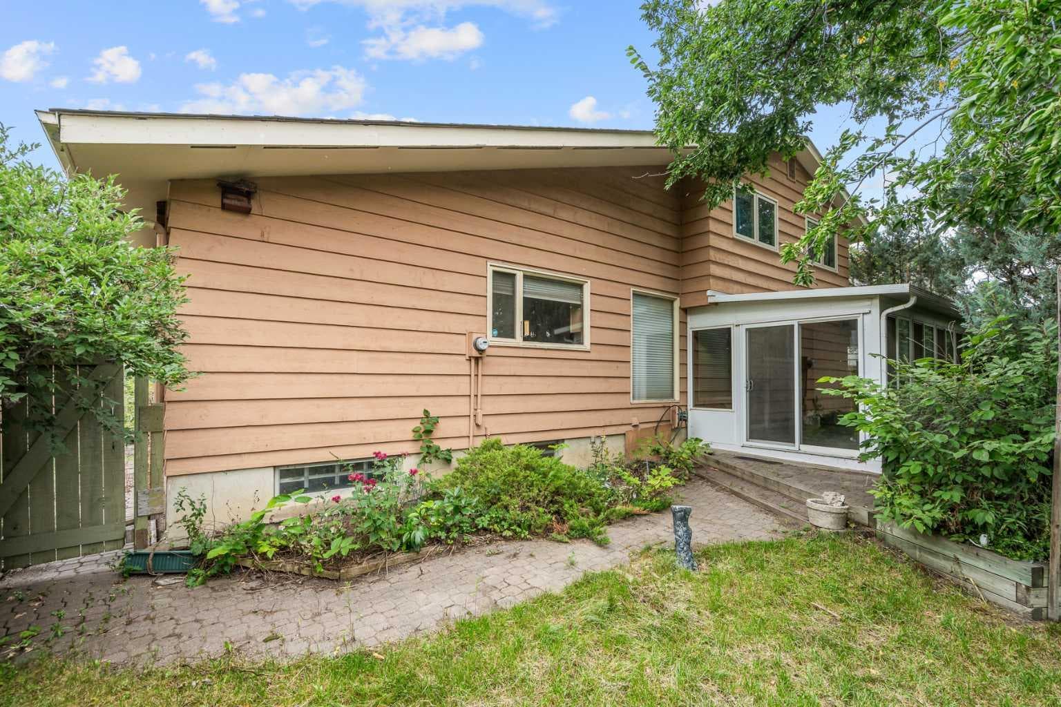 316 Parkview Crescent SE