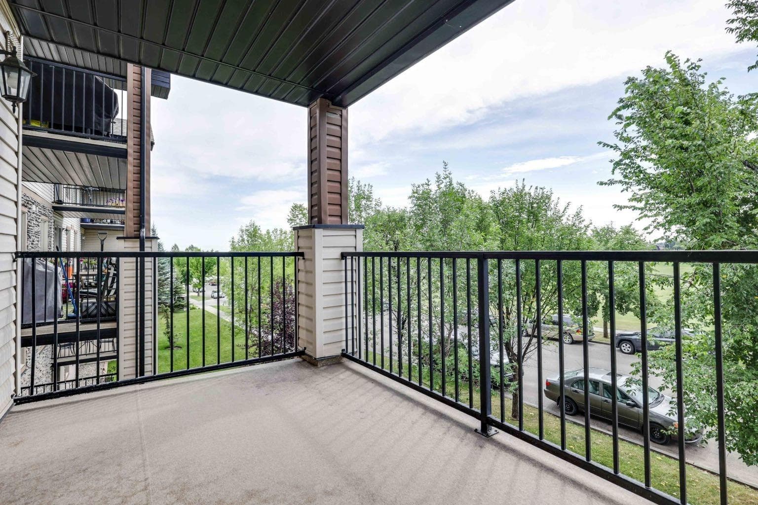 1323, 8 Bridlecrest Drive SW