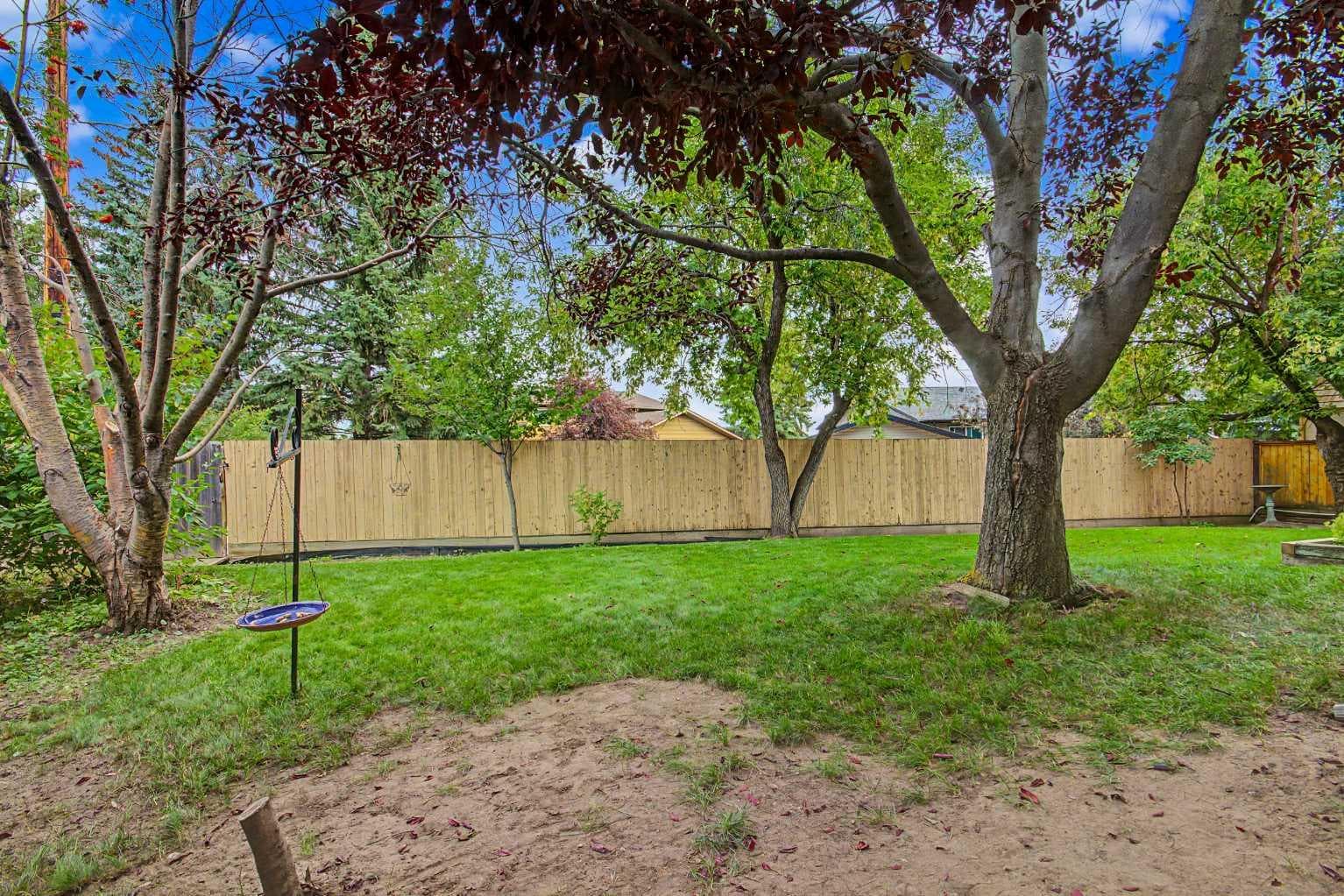 232 Sandstone Place NW