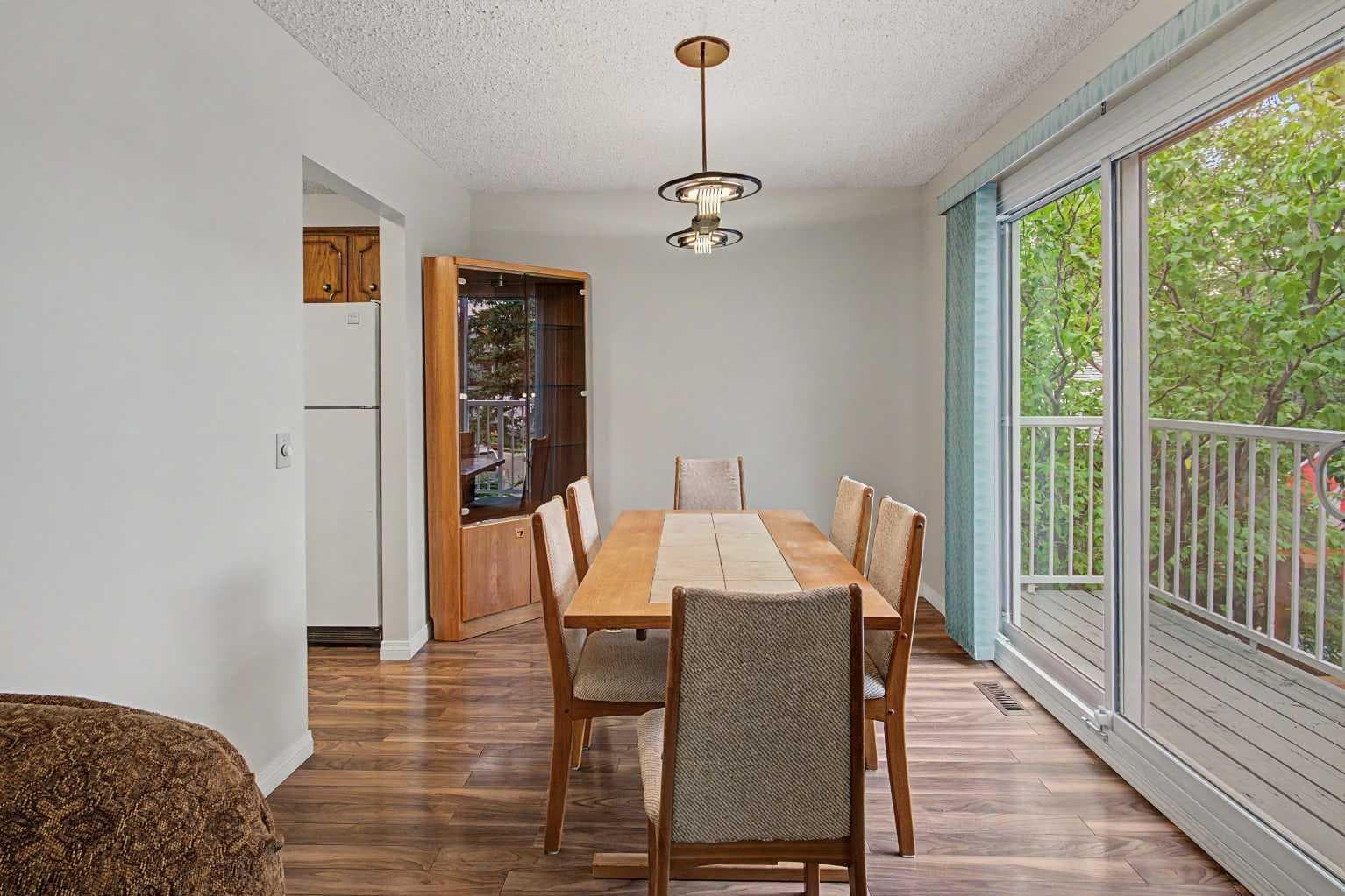 232 Sandstone Place NW