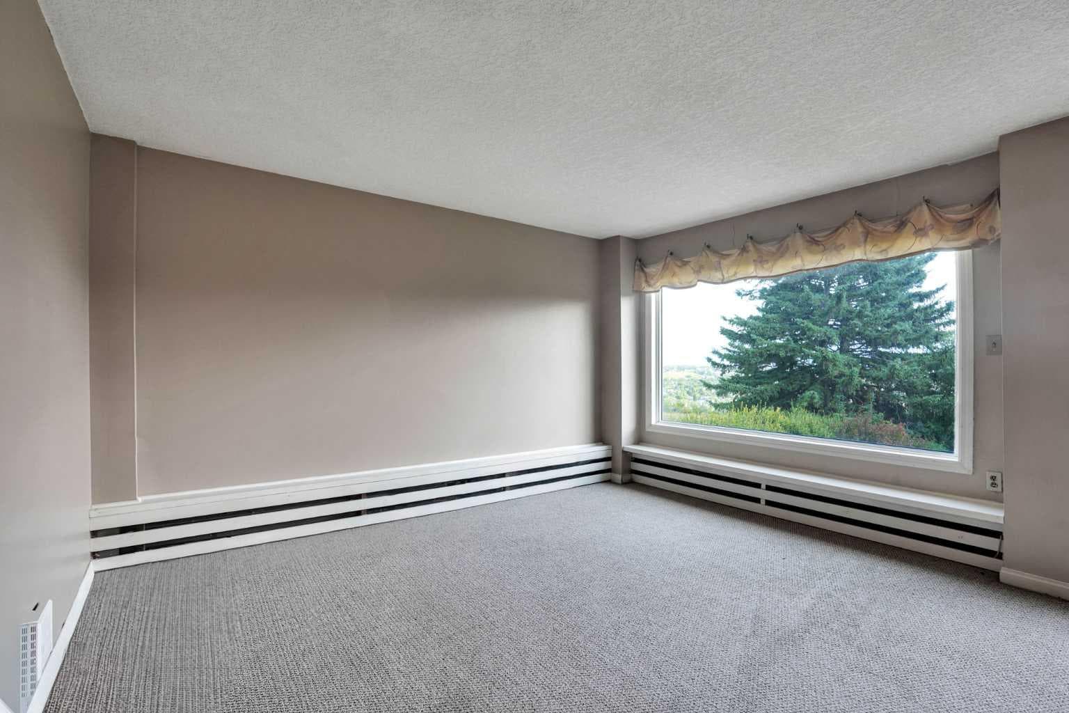 103, 520 Cedar Crescent SW