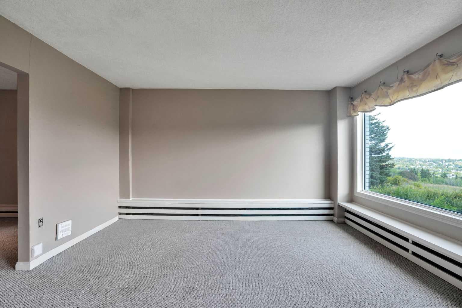 103, 520 Cedar Crescent SW