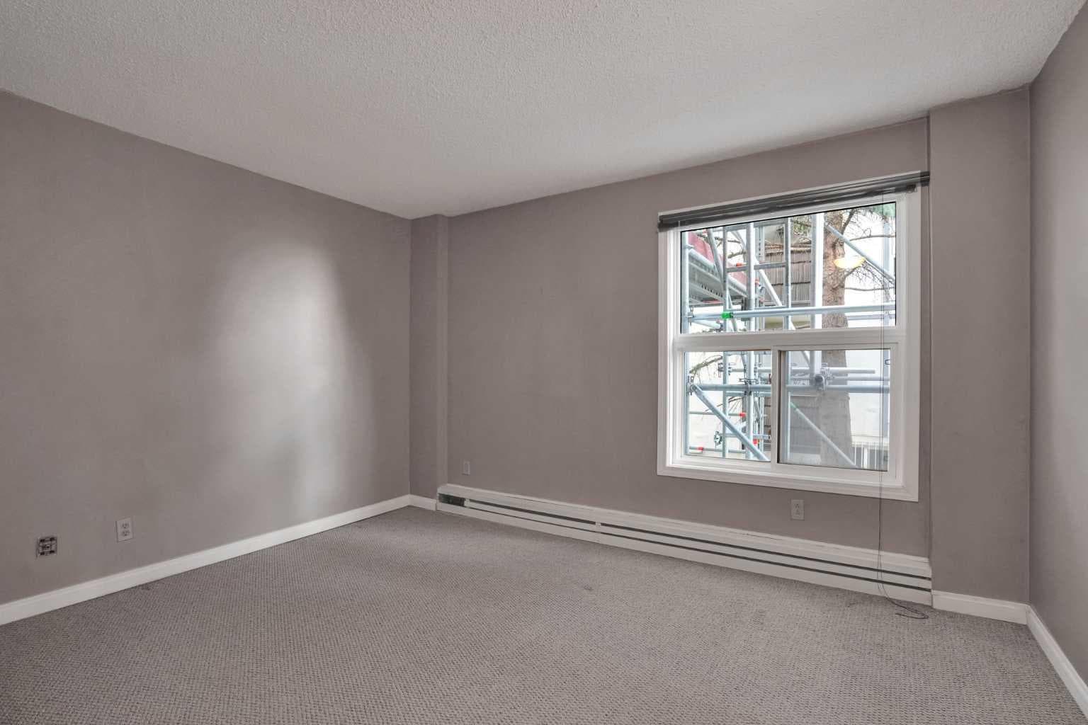 103, 520 Cedar Crescent SW