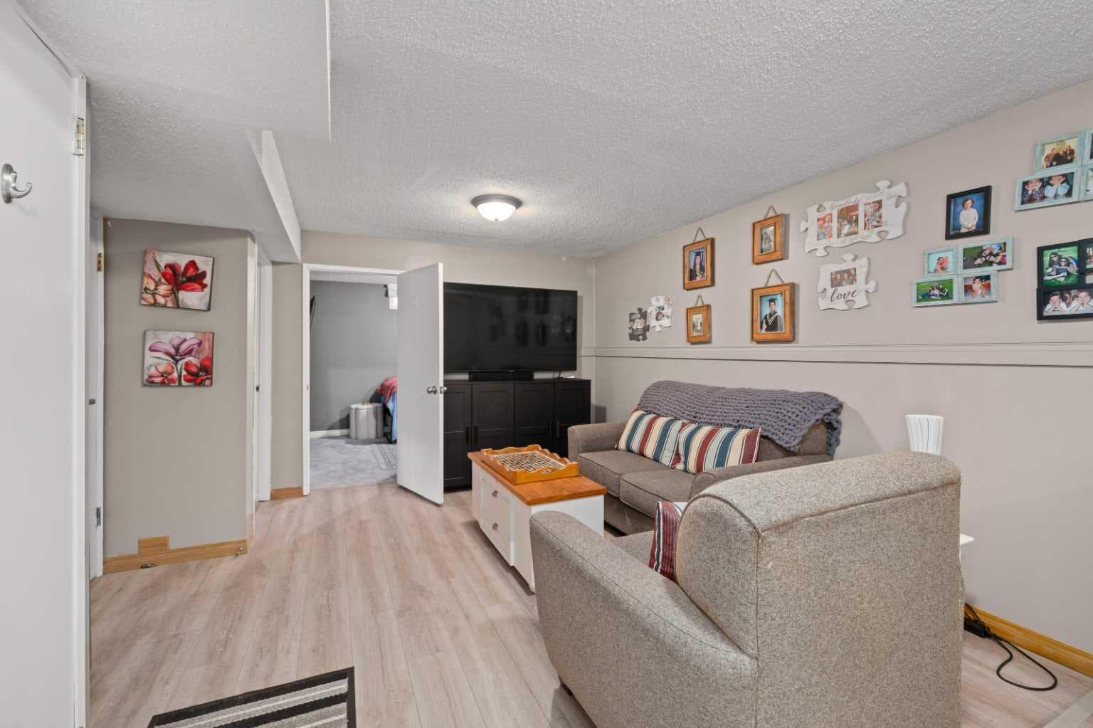 46 Westwood Drive SW