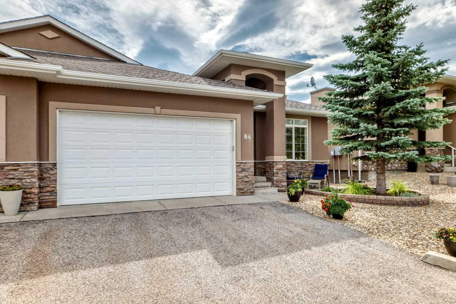 84 River Heights View 