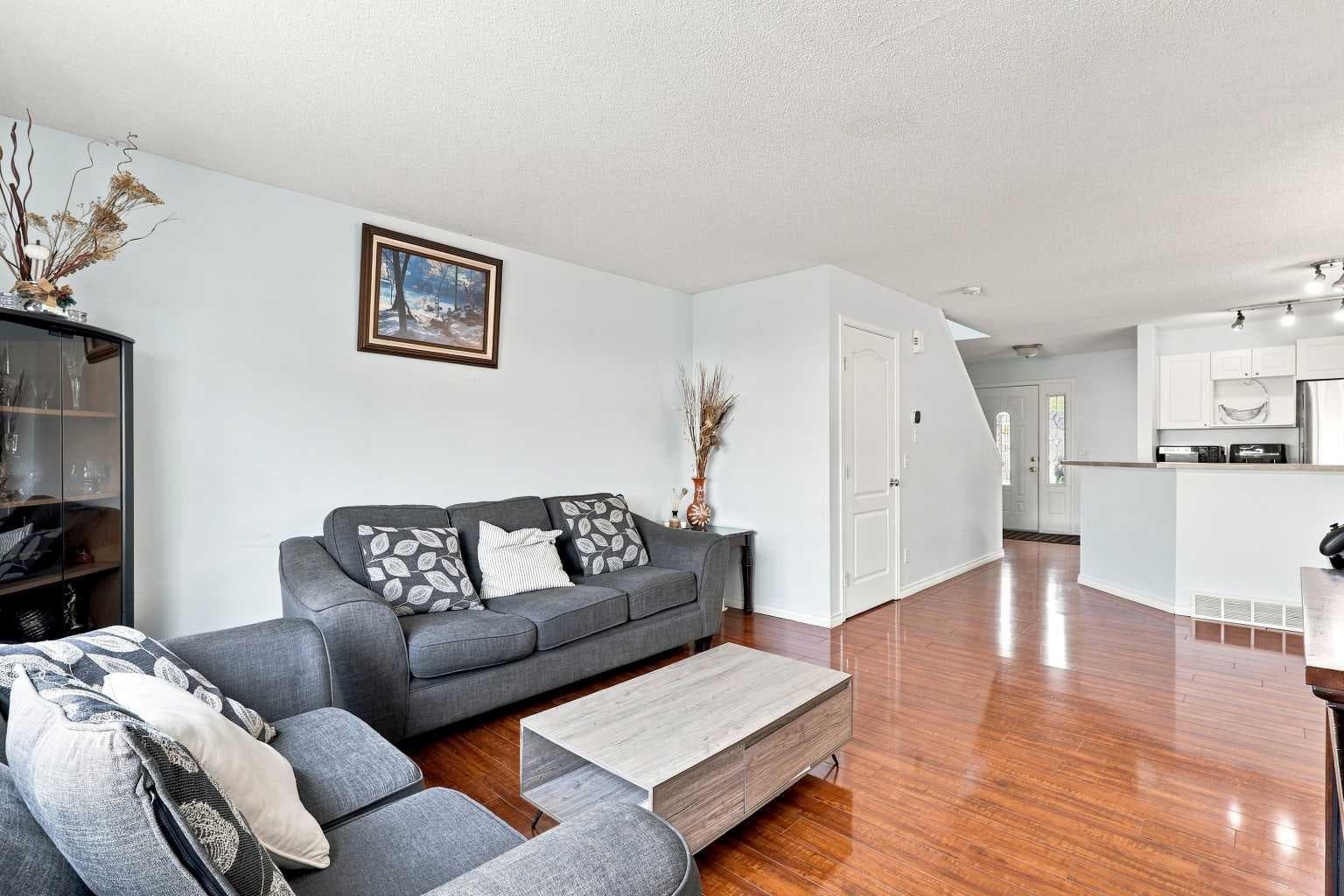 92 Arbour Meadows Close NW