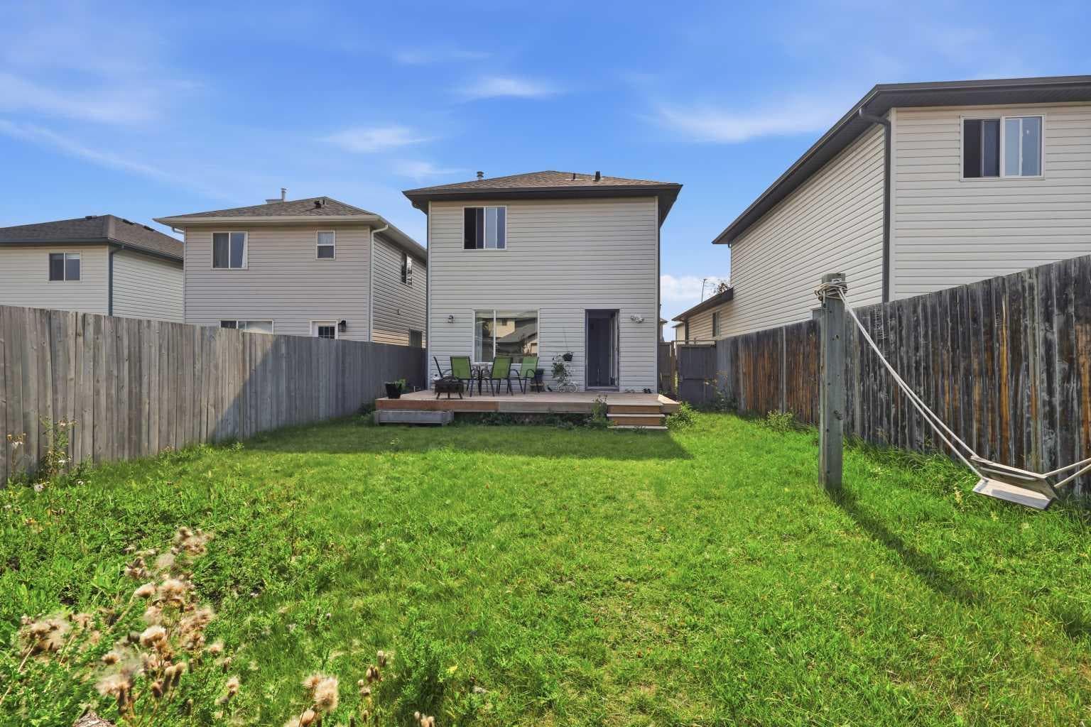 92 Arbour Meadows Close NW