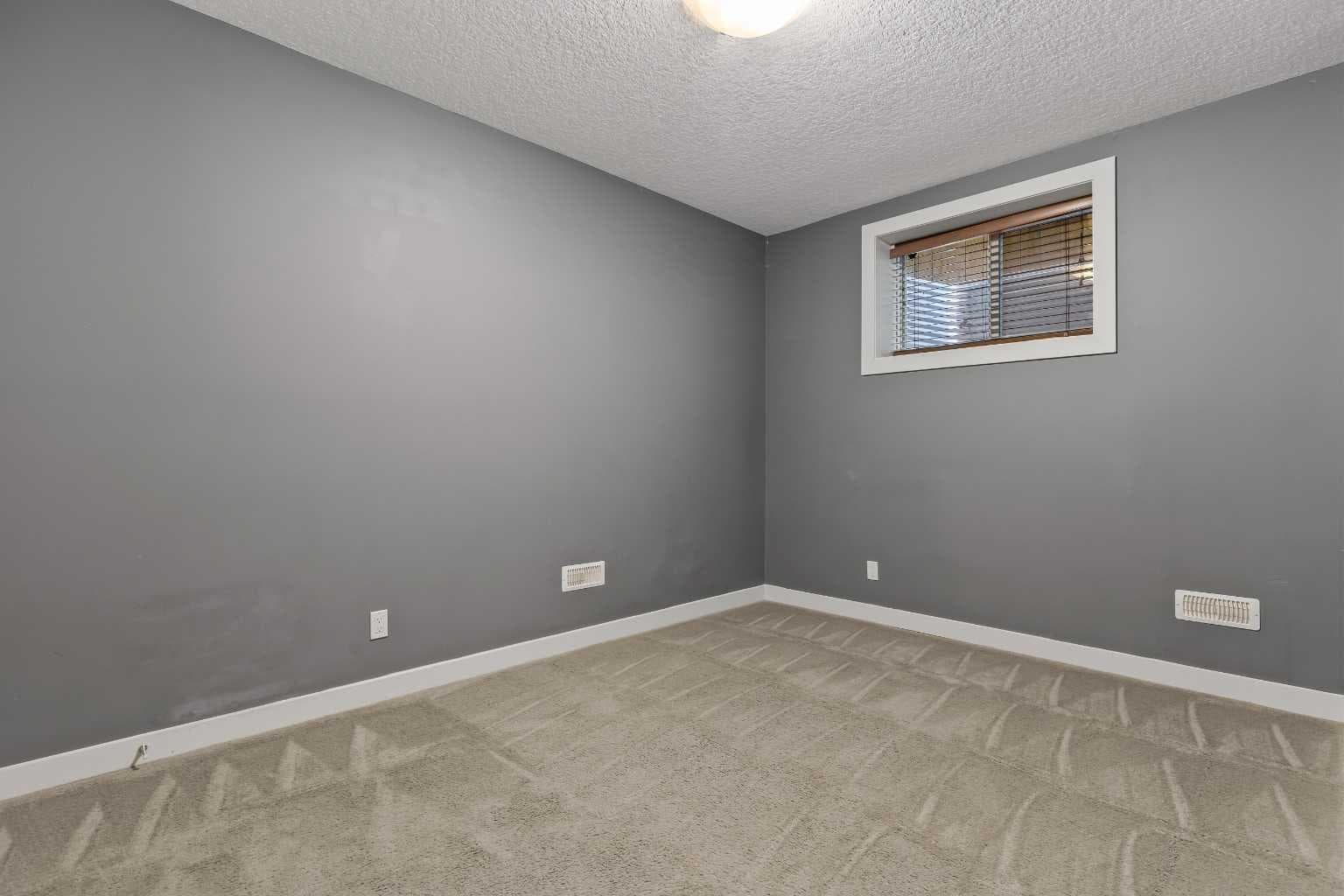 111 CRANARCH Circle SE