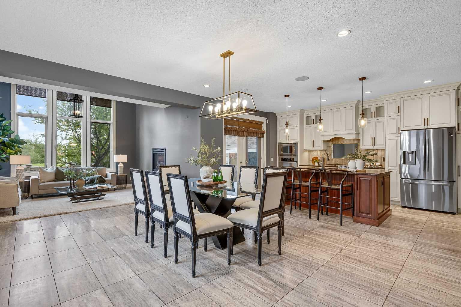 111 CRANARCH Circle SE