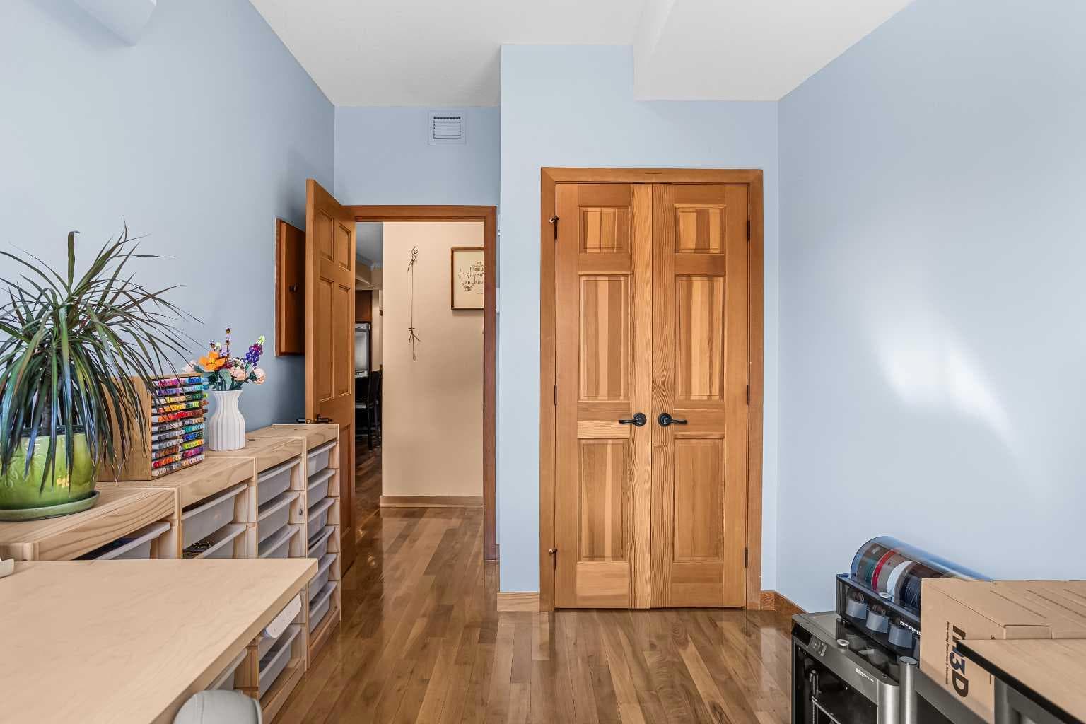 302, 505 Spring Creek Drive 
