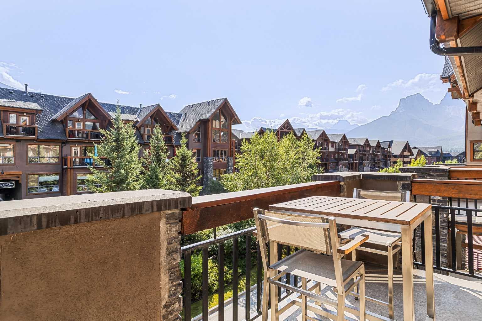 302, 505 Spring Creek Drive 