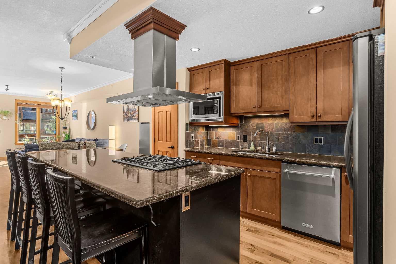 302, 505 Spring Creek Drive 
