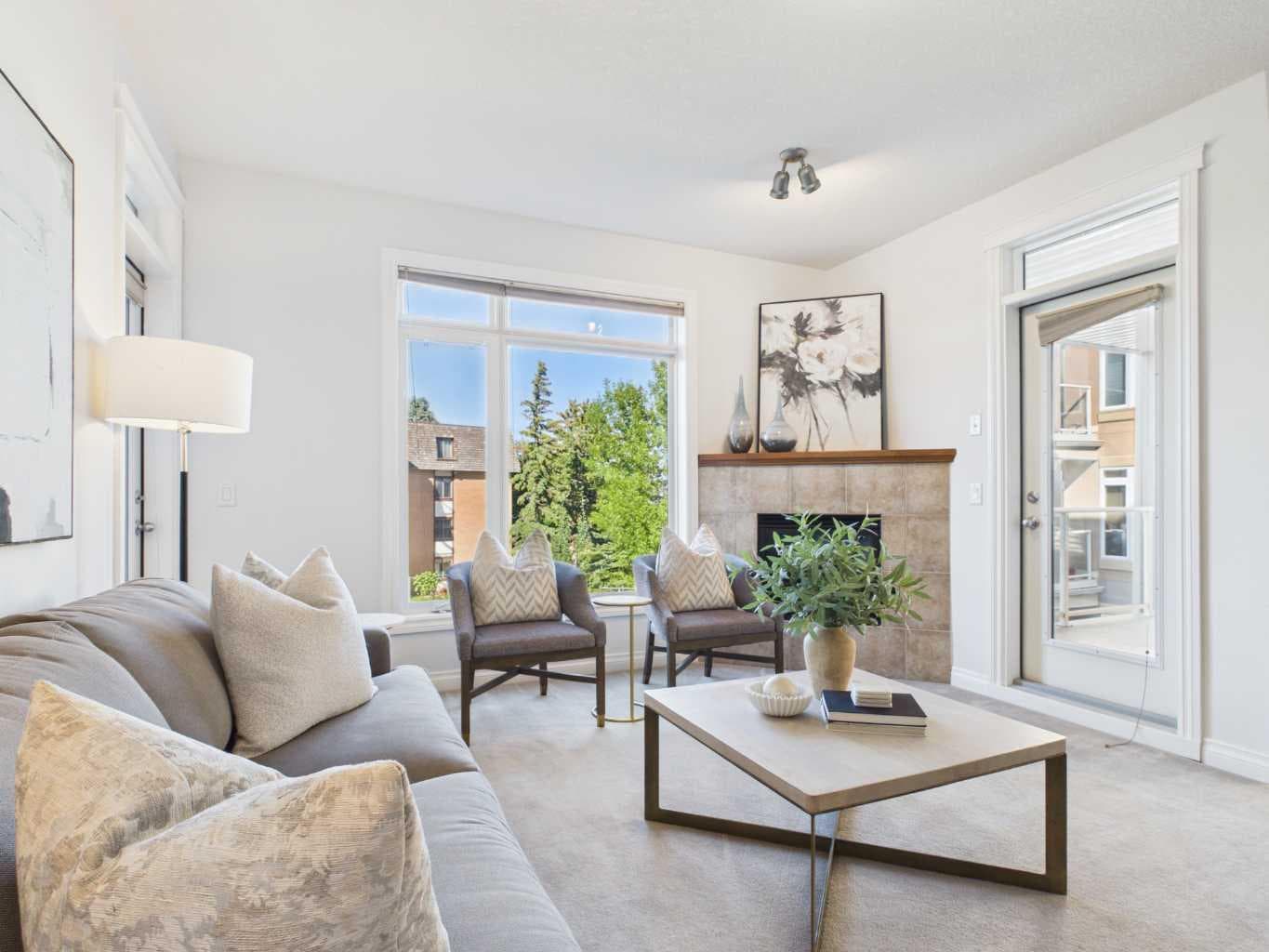 204, 2 hemlock Crescent SW