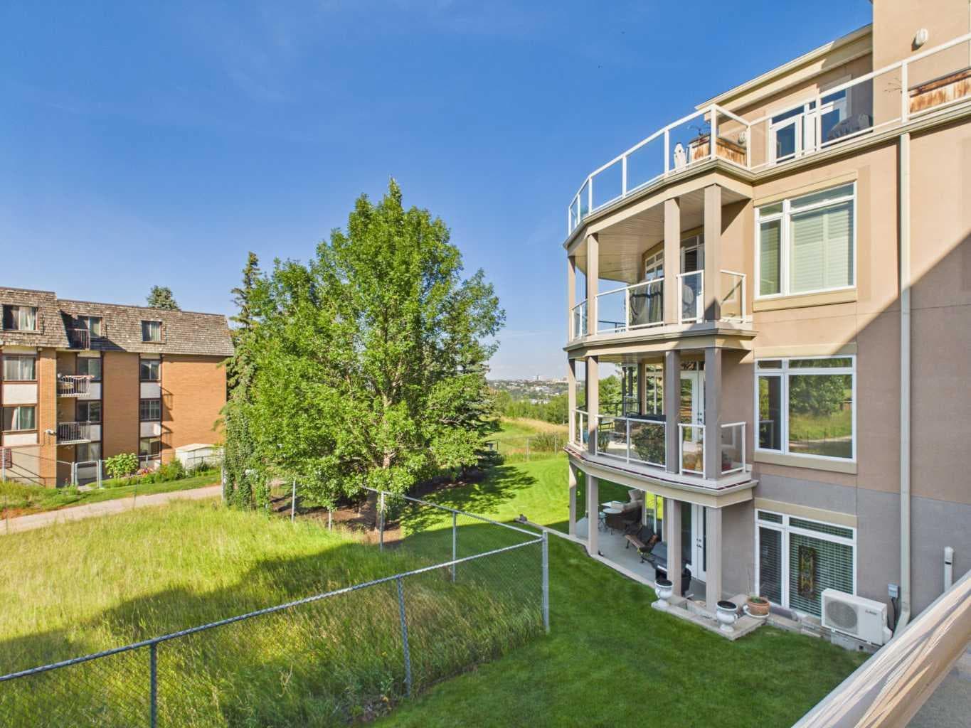 204, 2 hemlock Crescent SW