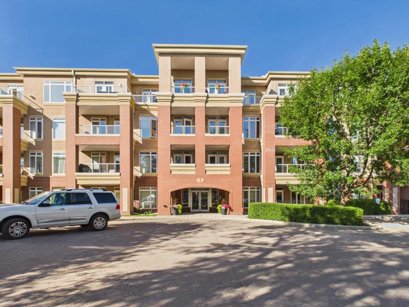 204, 2 hemlock Crescent SW