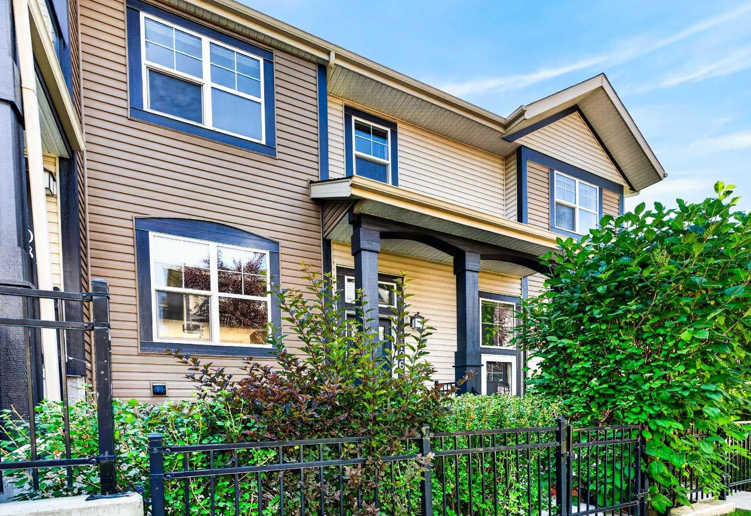 1106 Mckenzie Towne Row SE