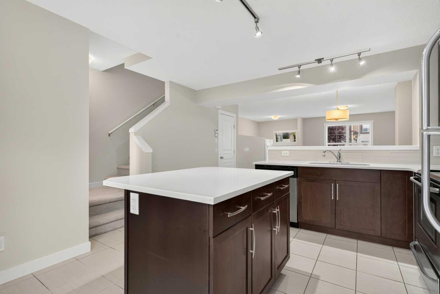 1106 Mckenzie Towne Row SE