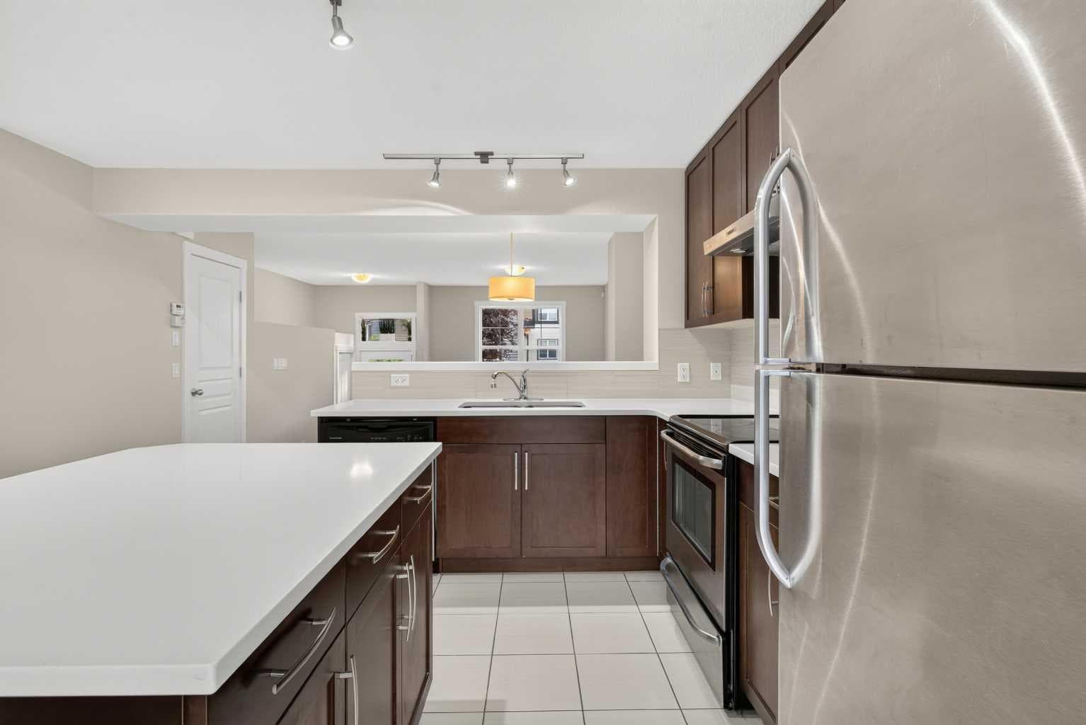 1106 Mckenzie Towne Row SE