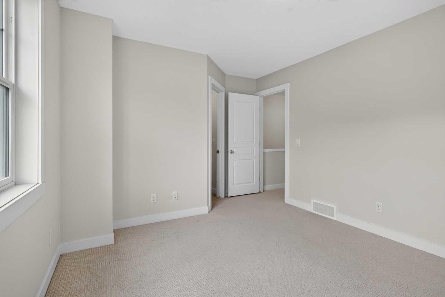 1106 Mckenzie Towne Row SE