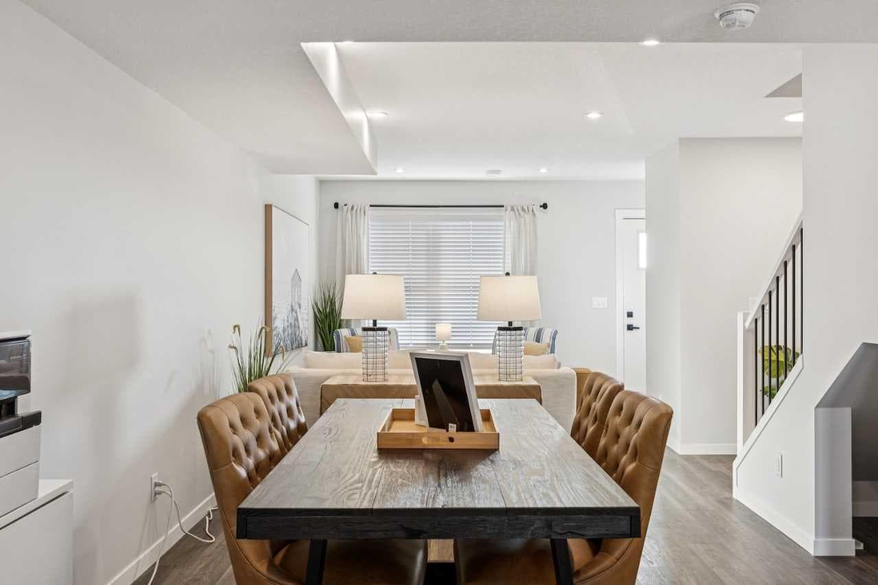 810, 135 Mahogany Parade SE