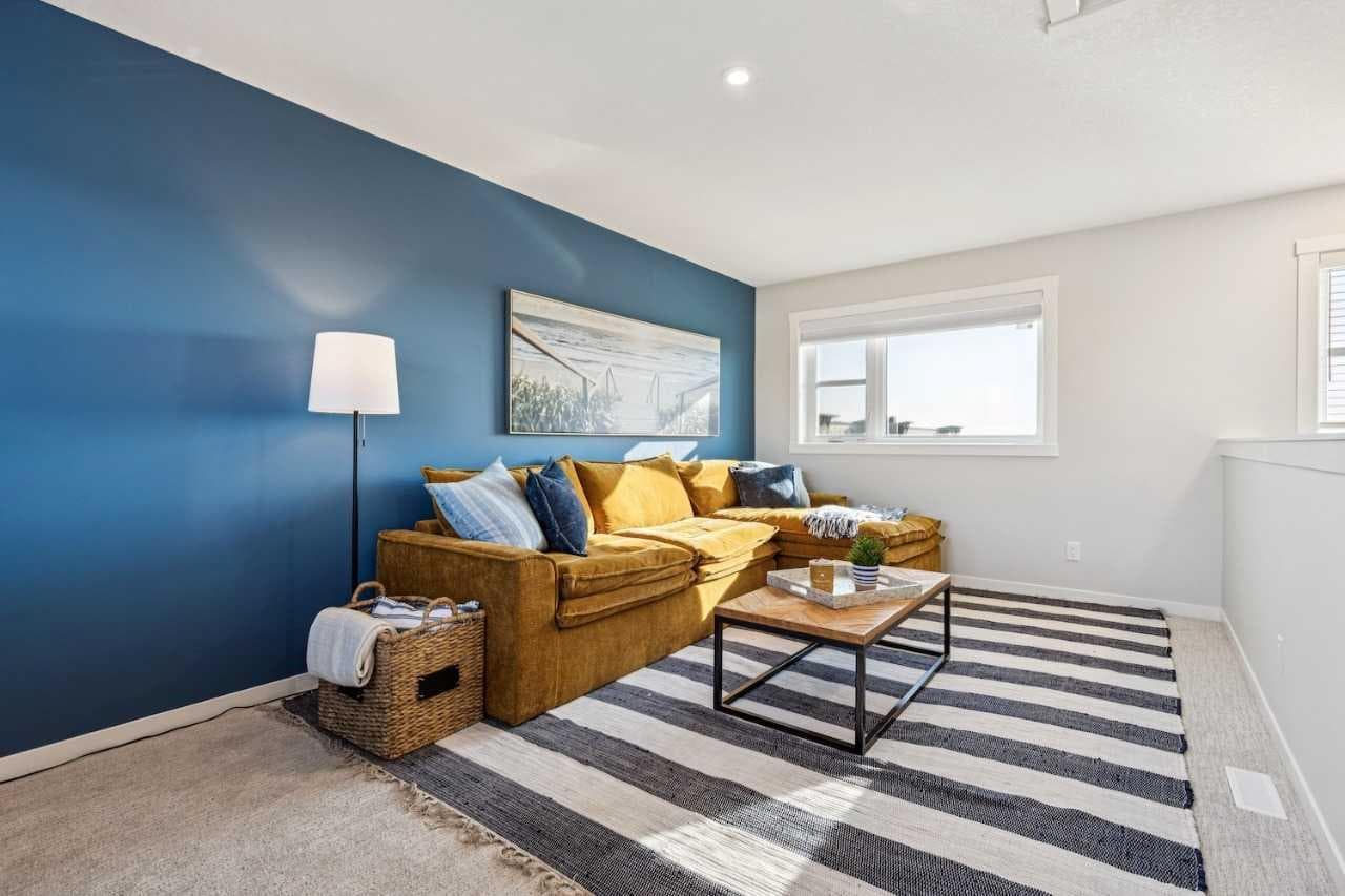 810, 135 Mahogany Parade SE