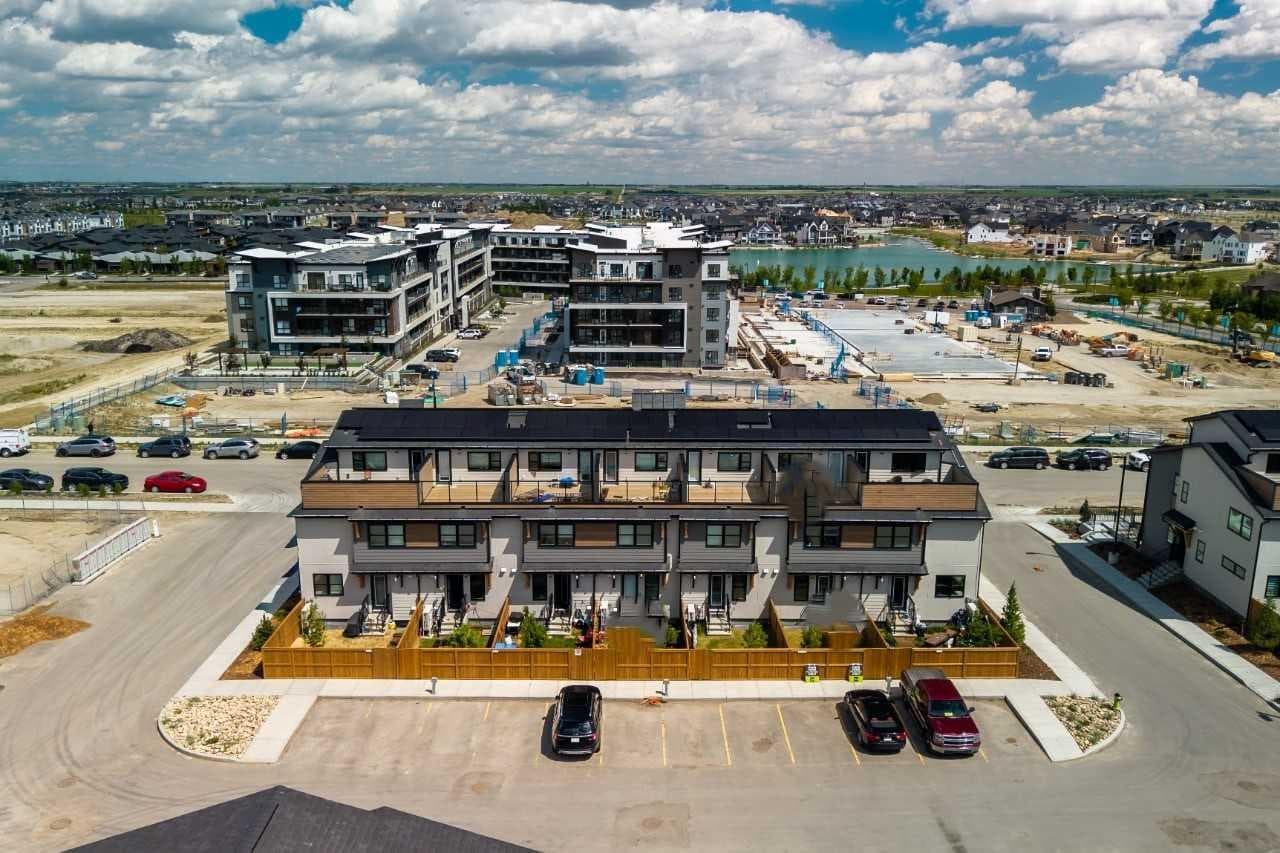 810, 135 Mahogany Parade SE