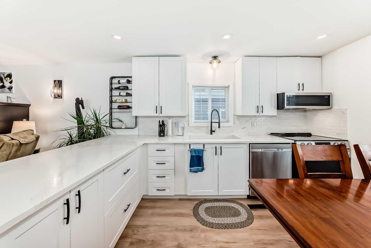189, 99 Arbour Lake Road NW