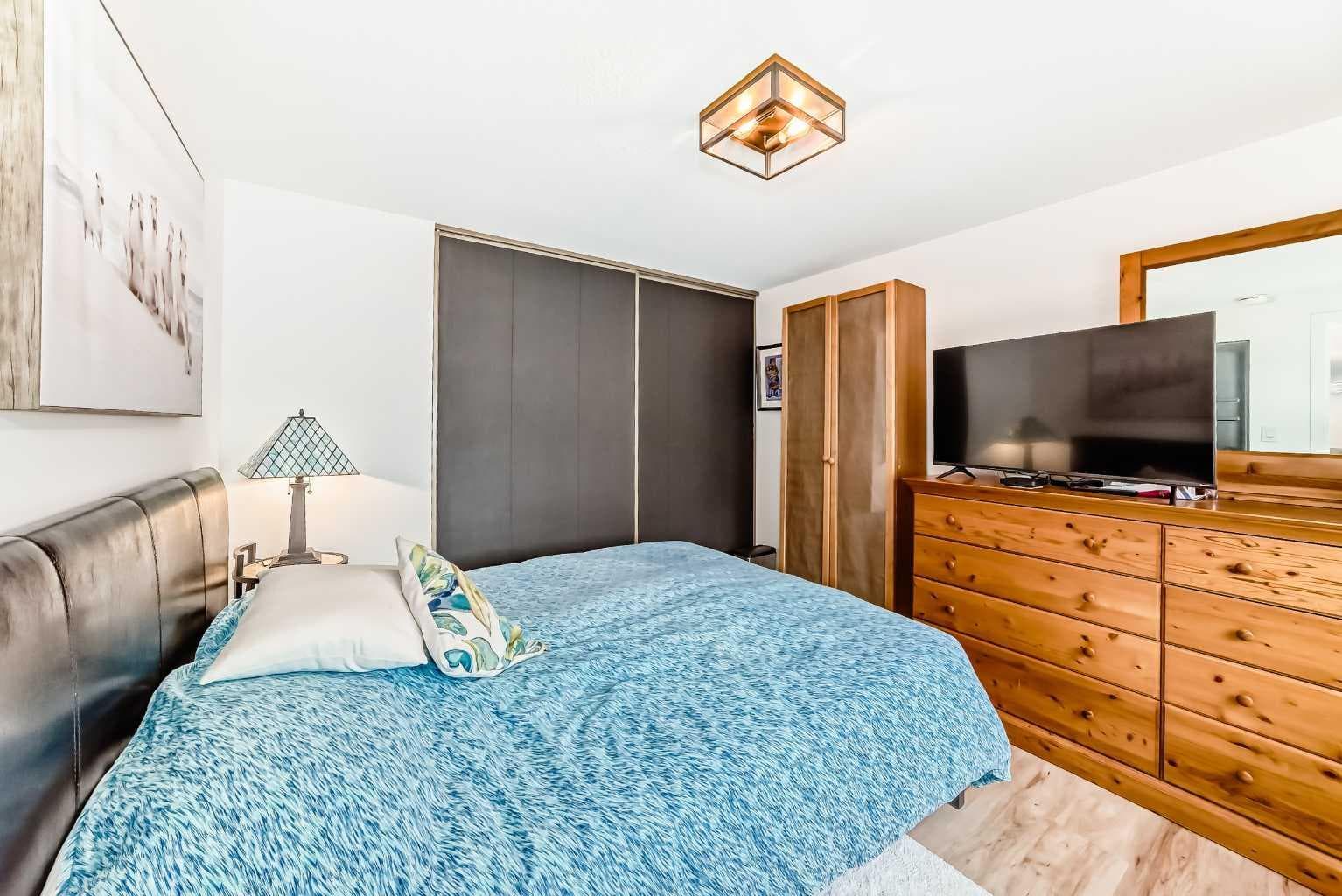 189, 99 Arbour Lake Road NW