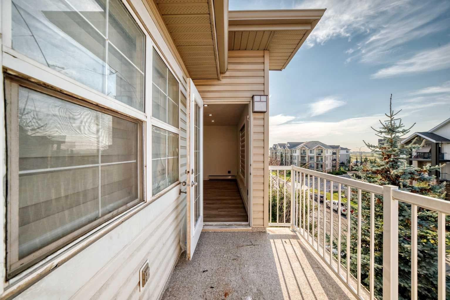 411, 2000 Applevillage Court SE