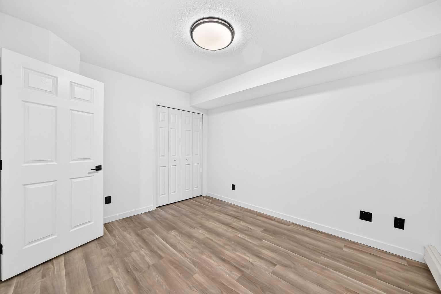 411, 2000 Applevillage Court SE