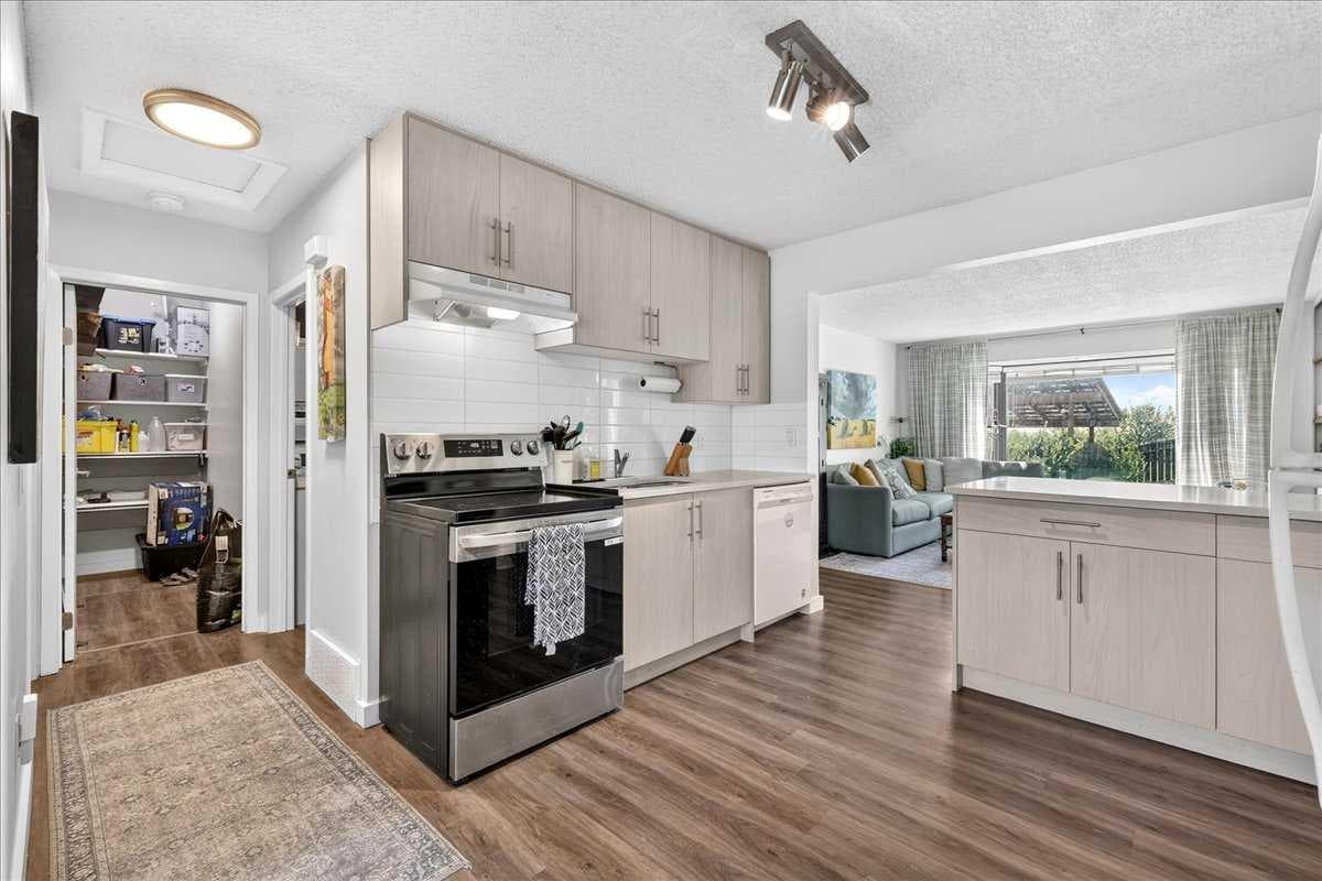 227 Lynnwood Drive SE