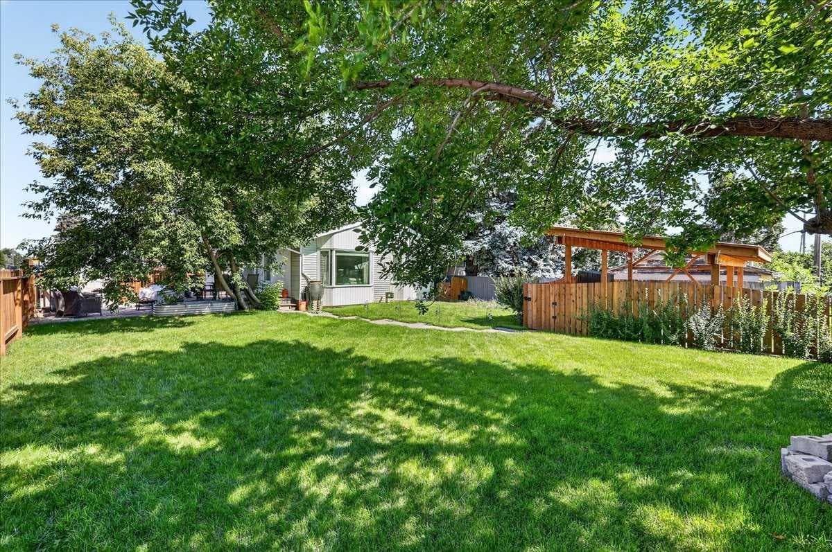 227 Lynnwood Drive SE