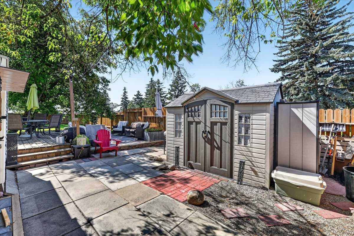 227 Lynnwood Drive SE