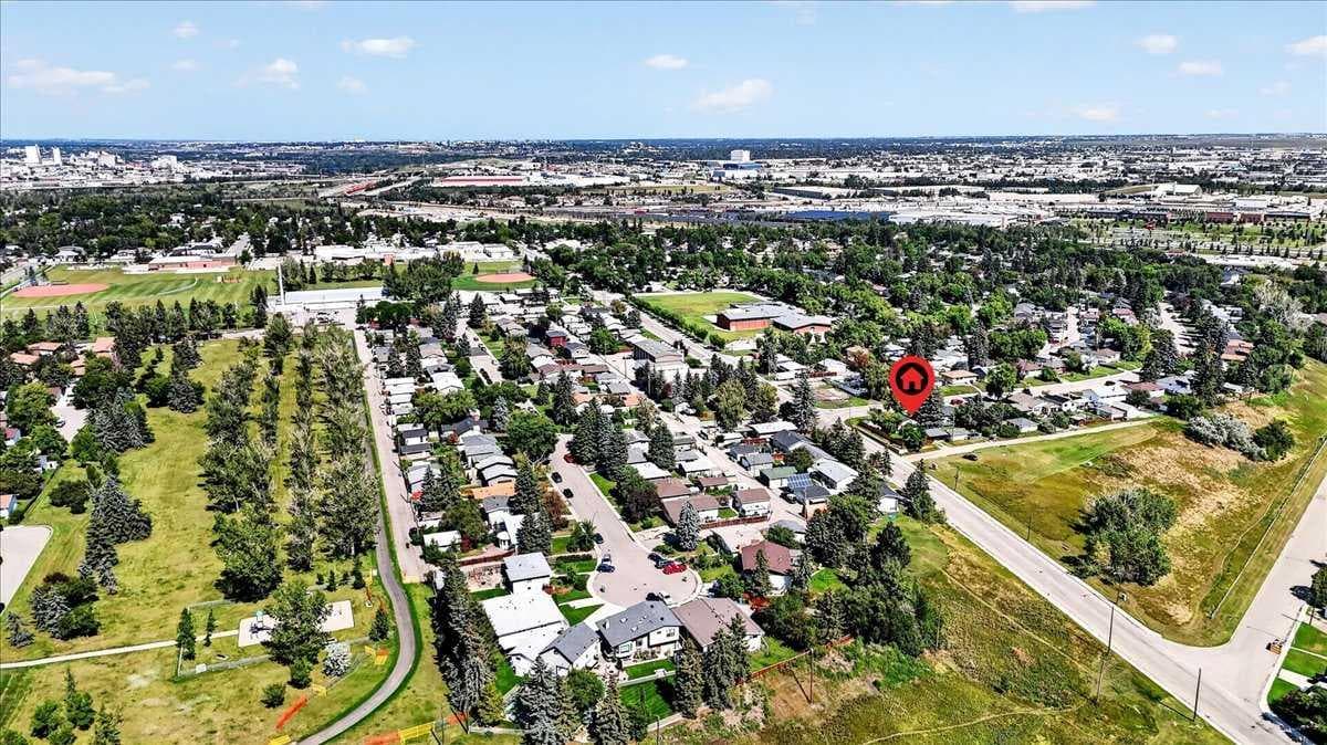 227 Lynnwood Drive SE