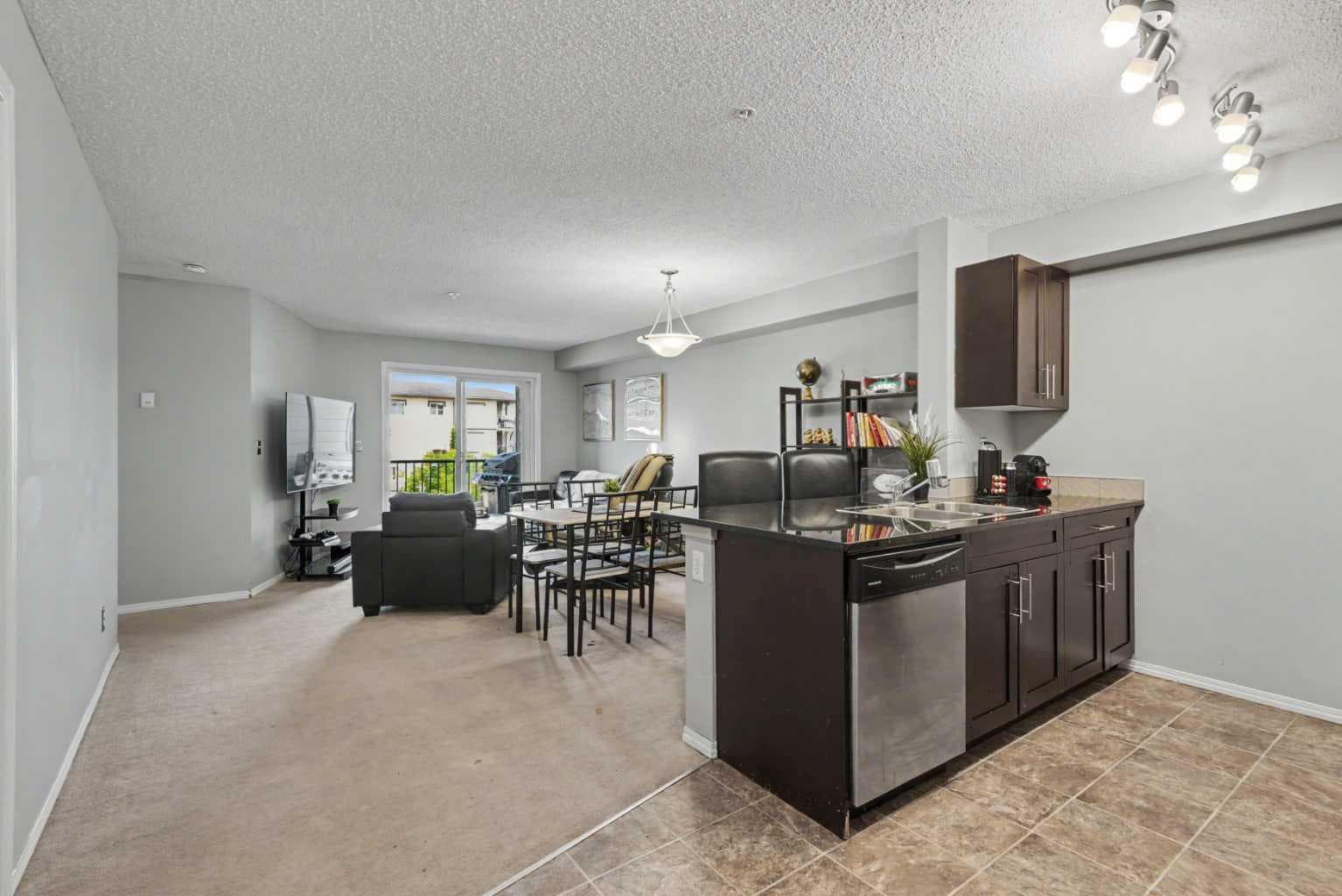 3319, 81 Legacy Boulevard SE