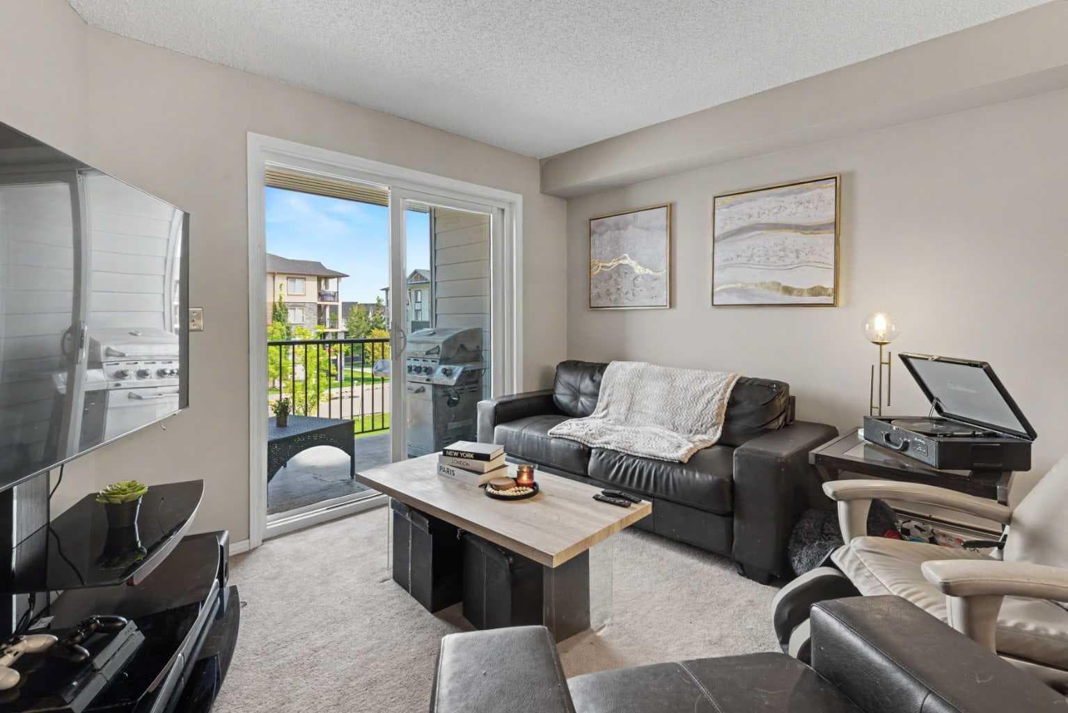 3319, 81 Legacy Boulevard SE