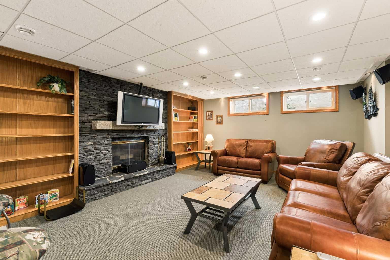 880 Shawnee Drive SW
