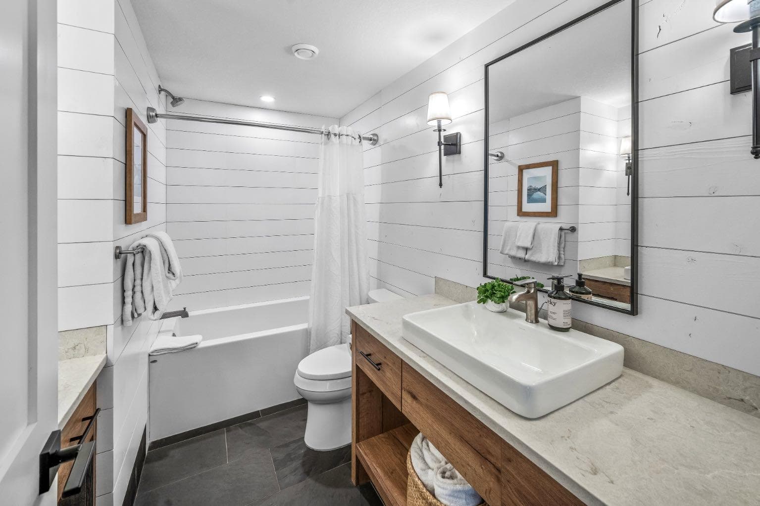 21 & 22, 108 Montane Road 