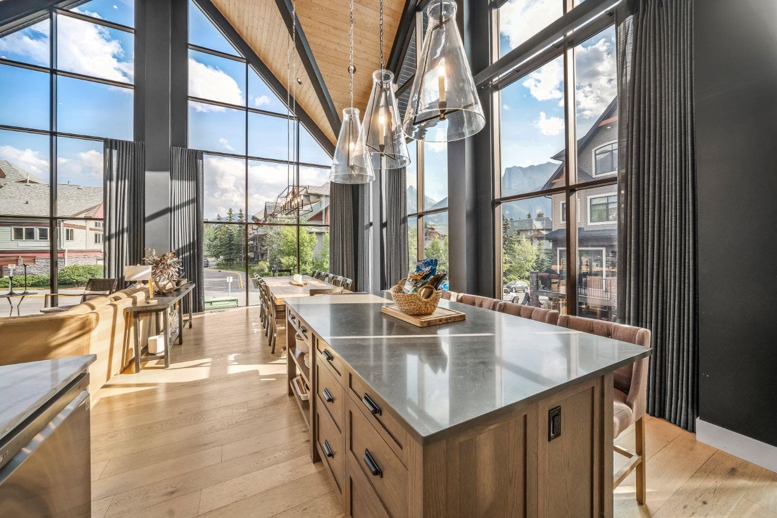 21 & 22, 108 Montane Road 