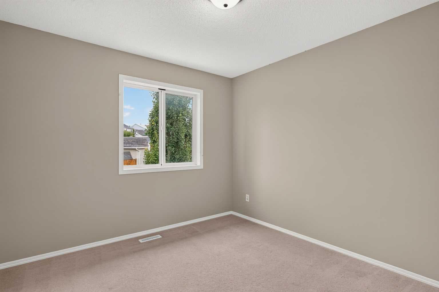 170 Tusslewood Drive NW