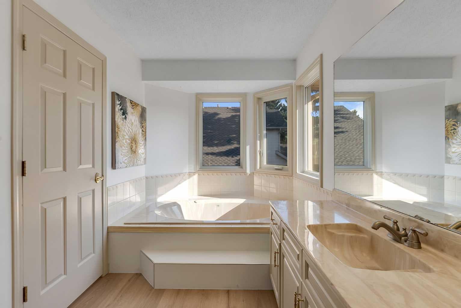12 Diamond Terrace SE