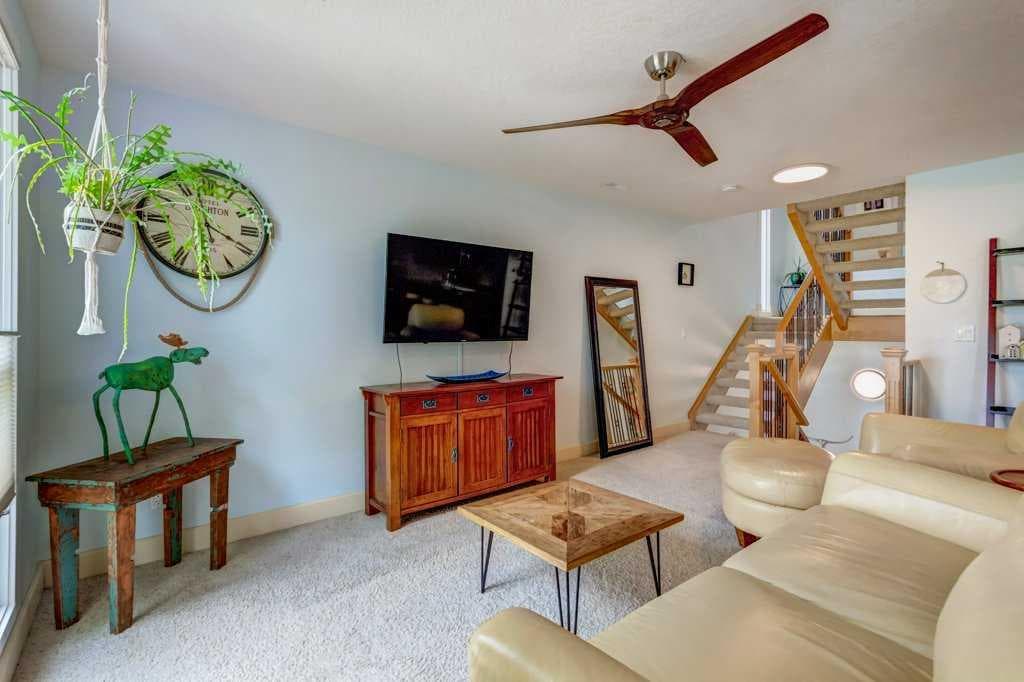 1409, 13104 Elbow Drive SW