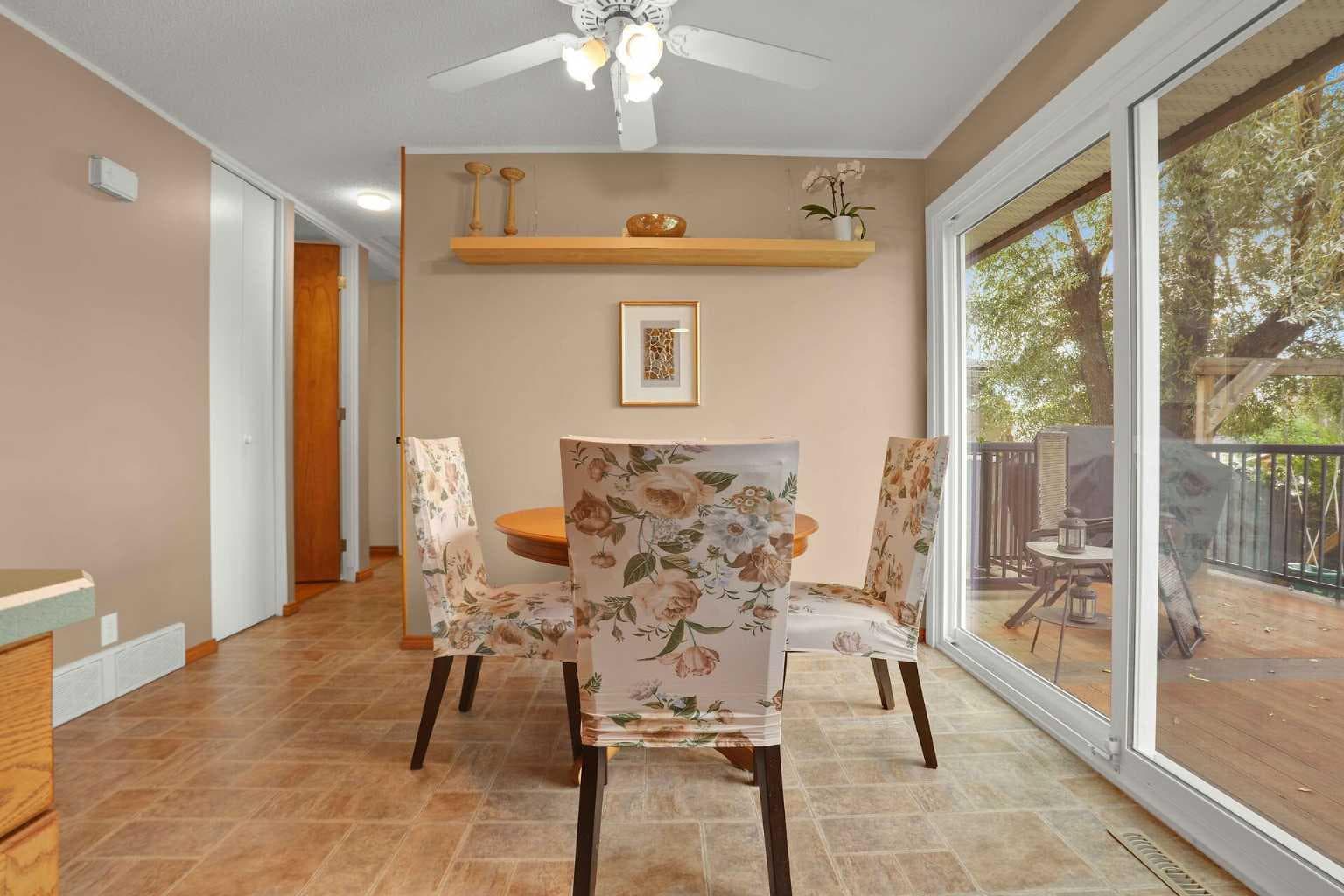 1432 Robson Crescent SE