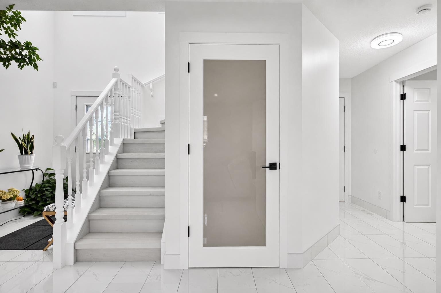 53 Martha's Place NE