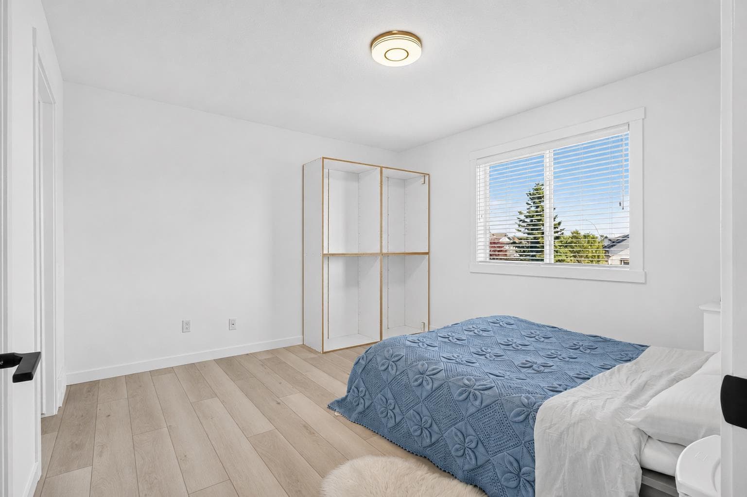 53 Martha's Place NE