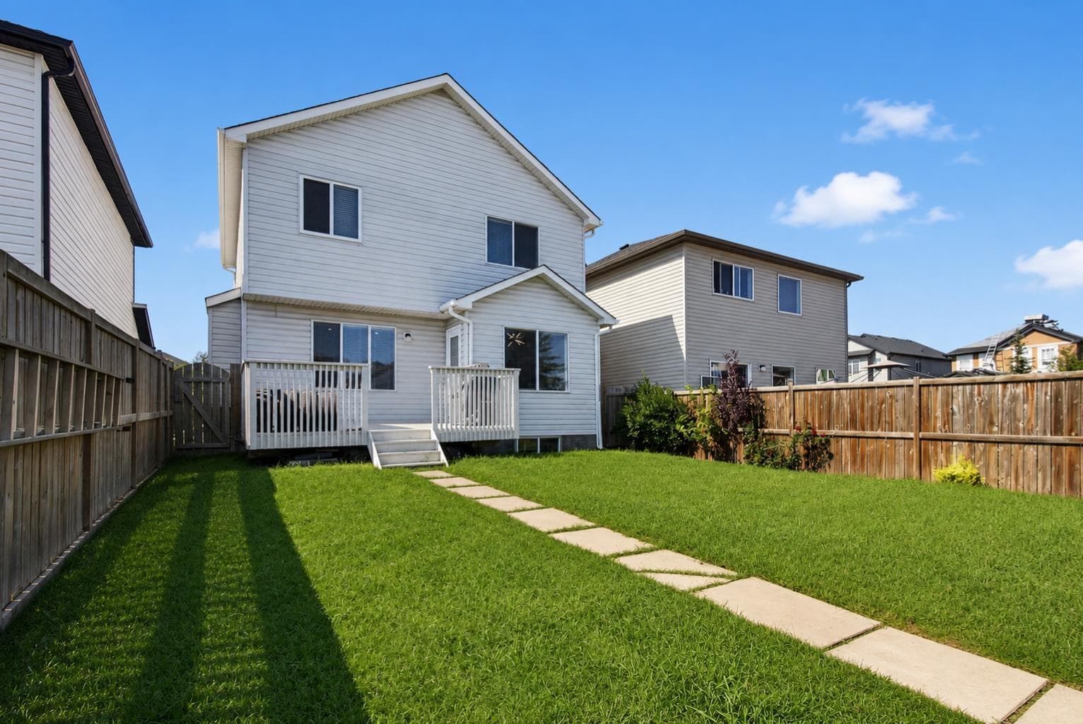 53 Martha's Place NE